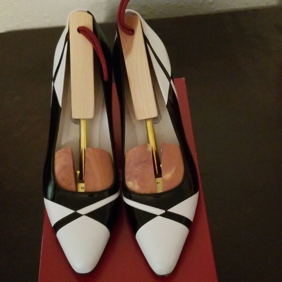 Bally Shoes - BALLY-VINTAGE Shoes  Black/White. 3" heel.8M Final